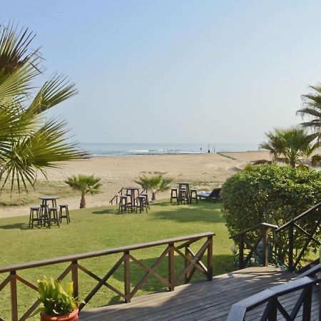 Burning Shore Hotel Langstrand Екстер'єр фото