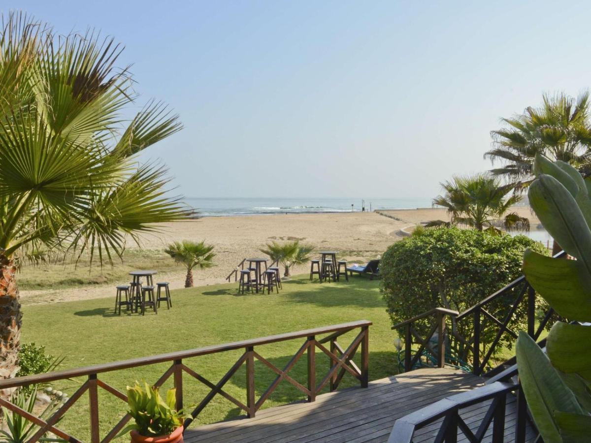 Burning Shore Hotel Langstrand Екстер'єр фото