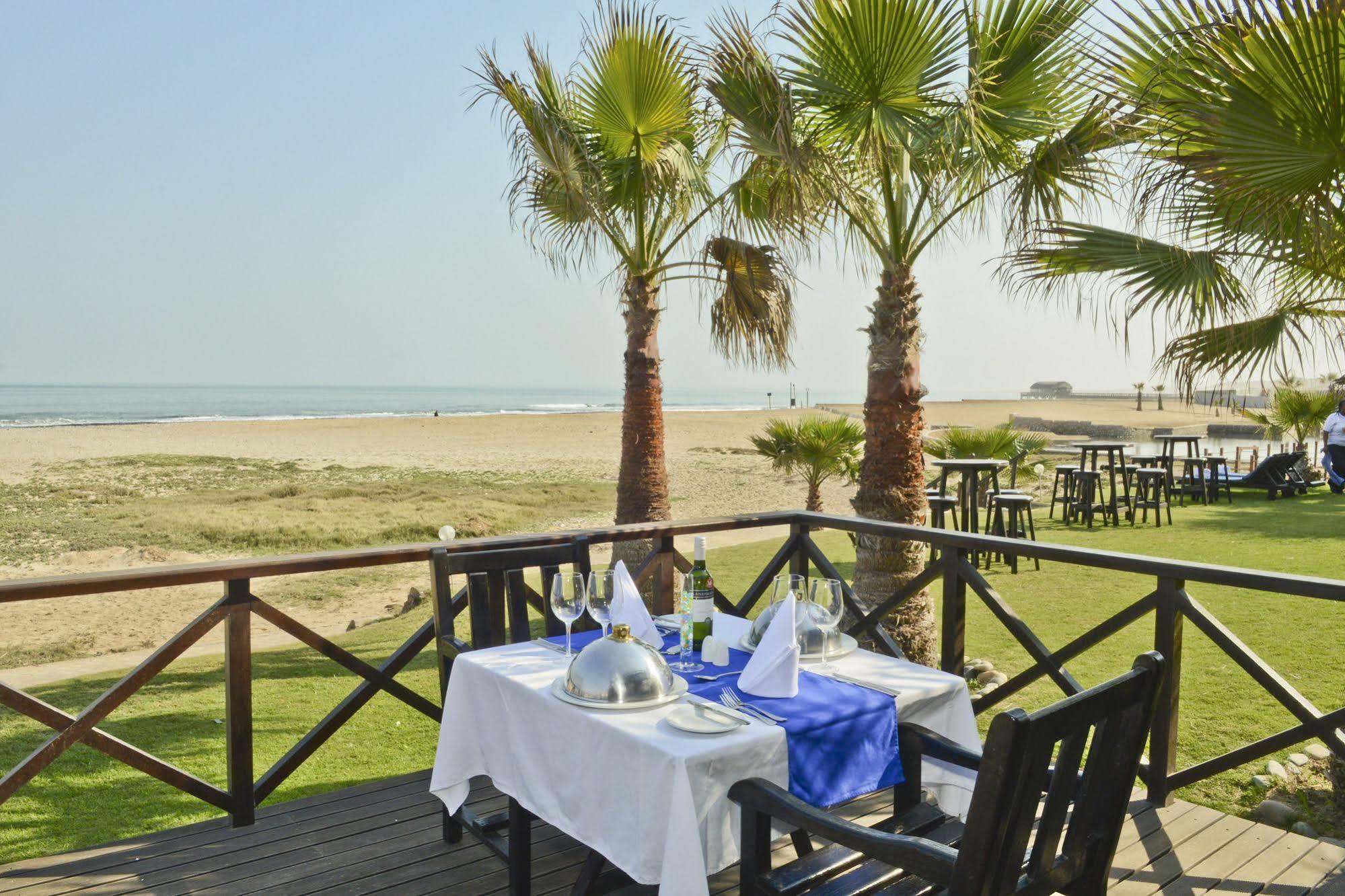Burning Shore Hotel Langstrand Екстер'єр фото